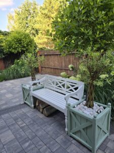 Donice w stylu Hampton Gardenity